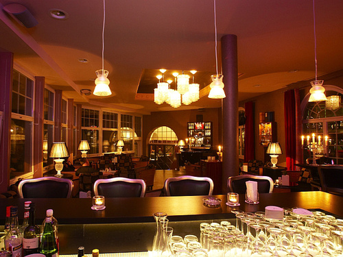 LALIQUE Caviar Bar